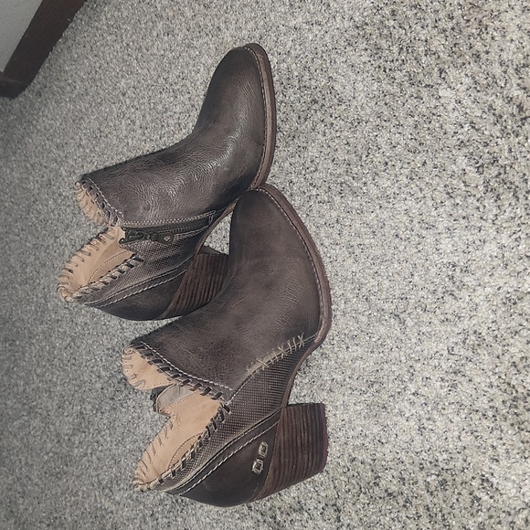 Bed Stu Cobbler Carla Taupe Heeled Zip Up Ankle Booties 8.5 - Picture 1 of 4